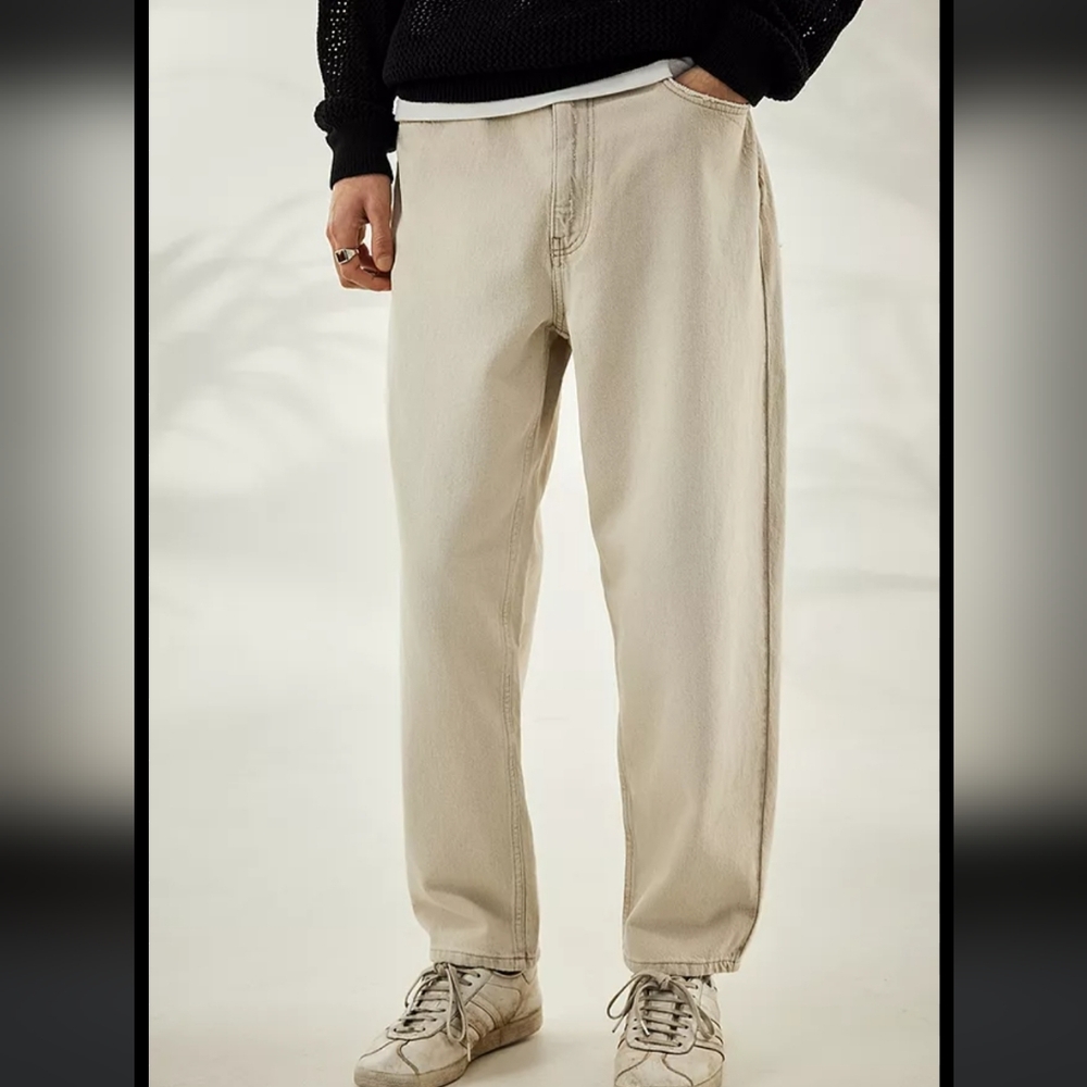 NWT BDG Urban Outfitters 34x32 Vintage Bow Curved Tapered Fit, Cream